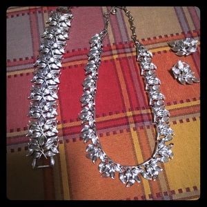 🎁😍❤️Signature Coro earring, necklace, bracelet